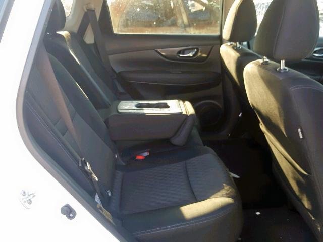 KNMAT2MT4JP590210 - 2018 NISSAN ROGUE S WHITE photo 6