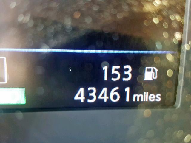 KNMAT2MT4JP590210 - 2018 NISSAN ROGUE S WHITE photo 8