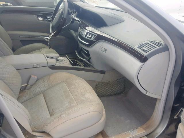 WDDNG7DB0DA528942 - 2013 MERCEDES-BENZ S 550 SILVER photo 5