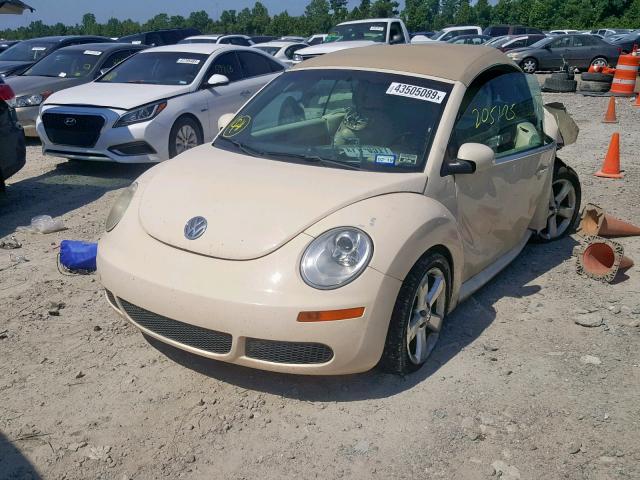 3VWRF31YX9M404412 - 2009 VOLKSWAGEN NEW BEETLE ყვითელი ფოტო 2