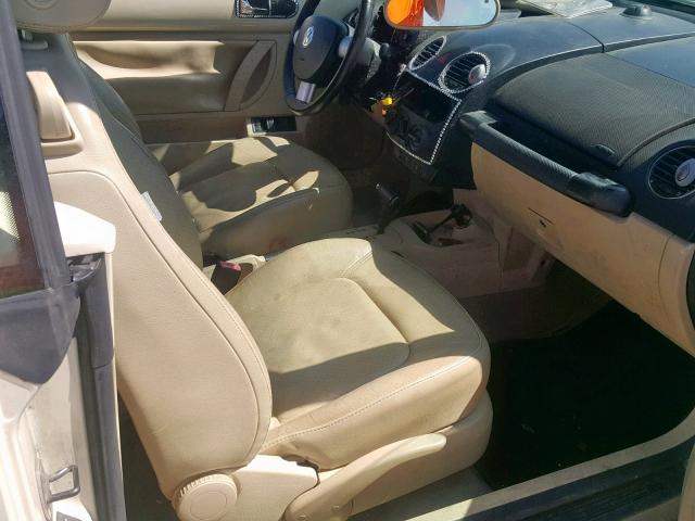 3VWRF31YX9M404412 - 2009 VOLKSWAGEN NEW BEETLE ყვითელი ფოტო 5