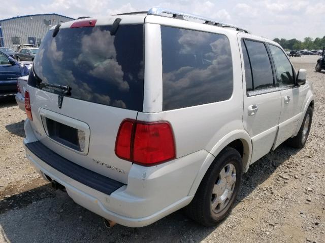 5LMFU28596LJ29865 - 2006 LINCOLN NAVIGATOR WHITE photo 4