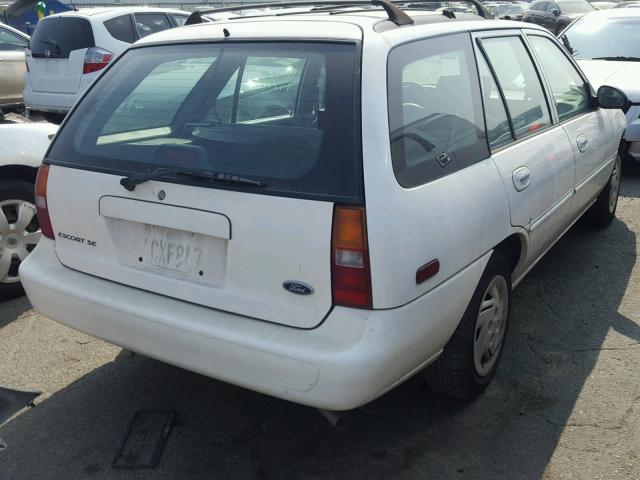 3FAFP15P9WR190803 - 1998 FORD ESCORT SE WHITE photo 4