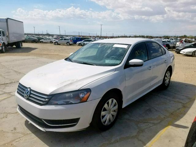 1VWAP7A3XDC021277 - 2013 VOLKSWAGEN PASSAT S WHITE photo 2