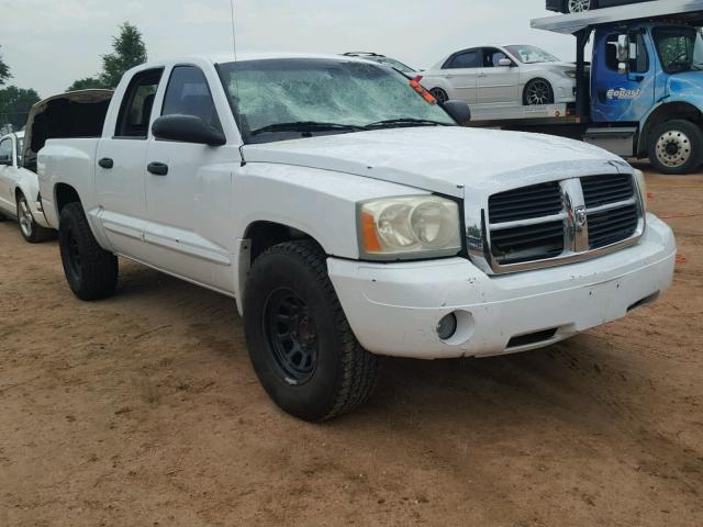 1D7HE48N85S194600 - 2005 DODGE DAKOTA QUA WHITE photo 1