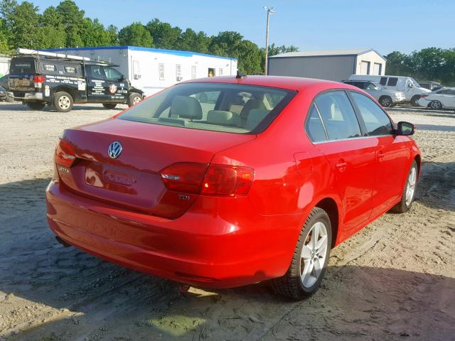 3VWLL7AJ8DM382203 - 2013 VOLKSWAGEN JETTA TDI RED photo 4