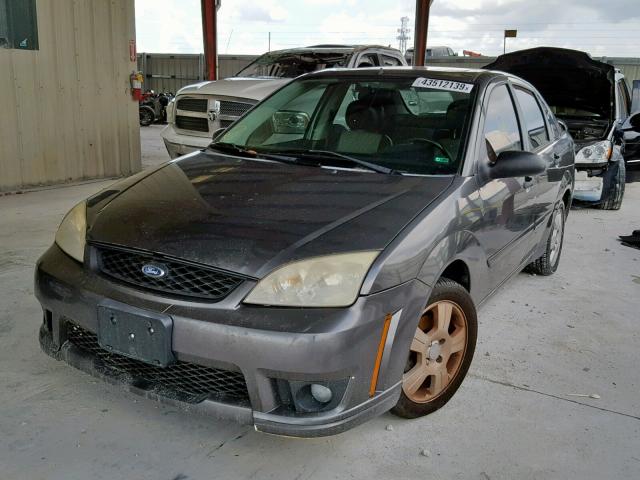 1FAHP34N57W326718 - 2007 FORD FOCUS ZX4 CHARCOAL photo 2