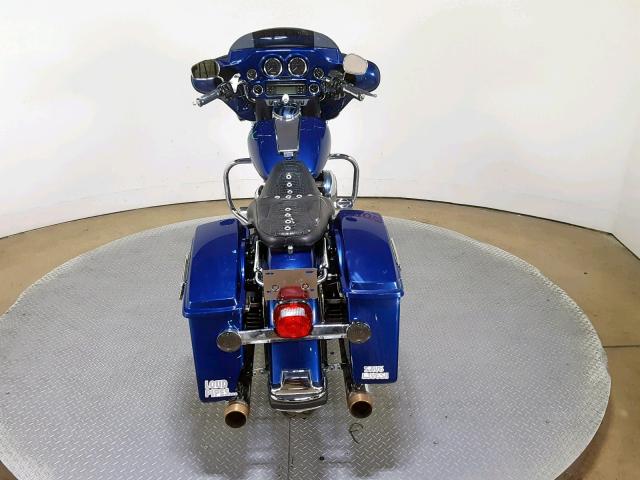 1HD1FCW116Y665468 - 2006 HARLEY-DAVIDSON FLHTCUI BLUE photo 9
