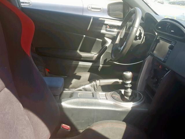 JF1ZNAA17F9711274 - 2015 TOYOTA SCION FR-S WHITE photo 5