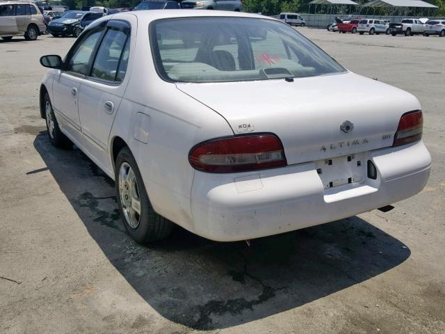 1N4BU31D9VC244483 - 1997 NISSAN ALTIMA XE WHITE photo 3