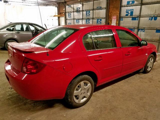 1G1AK52F157503718 - 2005 CHEVROLET COBALT RED photo 4