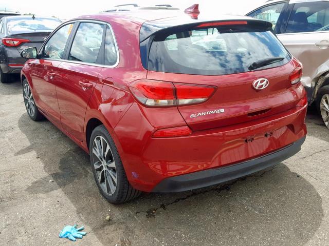 KMHH35LE8JU011056 - 2018 HYUNDAI ELANTRA GT RED photo 3