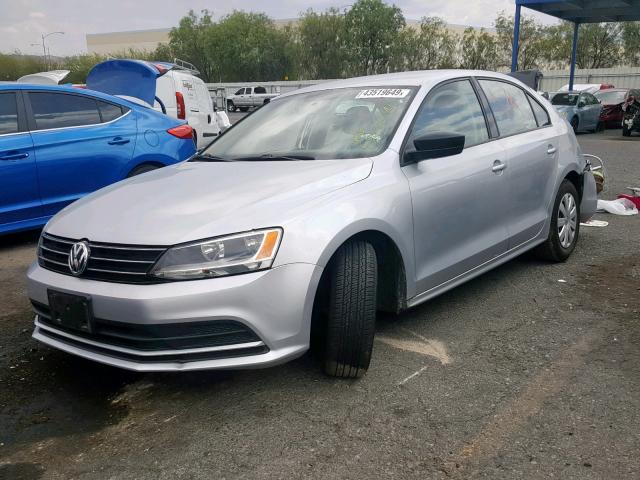 3VW2K7AJXFM268298 - 2015 VOLKSWAGEN JETTA BASE 银色 照片 2