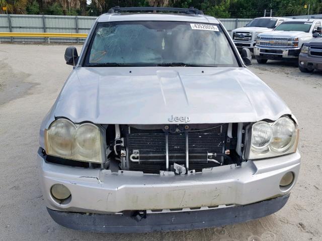 1J8HS58N75C570991 - 2005 JEEP GRAND CHER SILVER photo 9