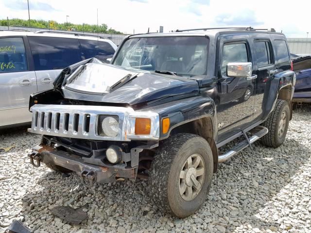 5GTDN136268165415 - 2006 HUMMER H3 BLACK photo 2