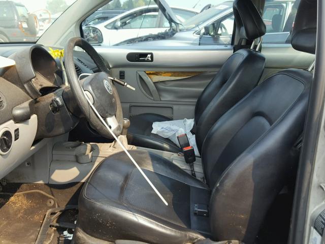 3VWCK21C71M429675 - 2001 VOLKSWAGEN NEW BEETLE Gümüş foto 5