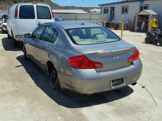 JNKCV61E49M302763 - 2009 INFINITI G37 BASE GRAY photo 3