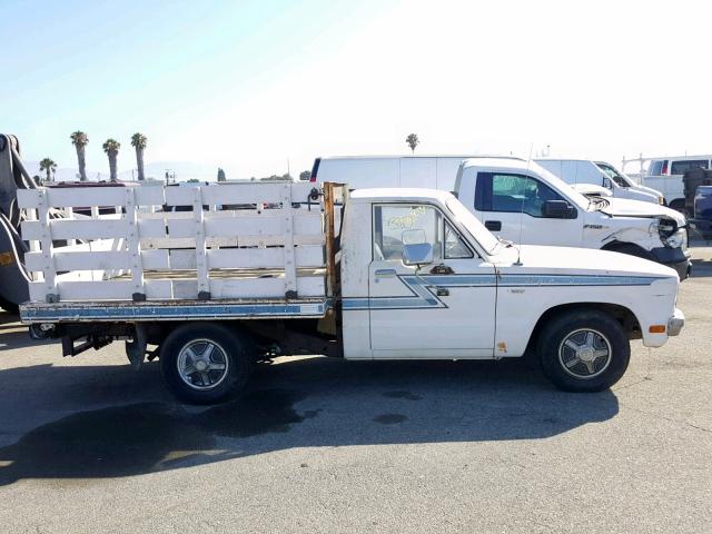 000000SGTBUA79463 - 1976 FORD COURIER WHITE photo 9