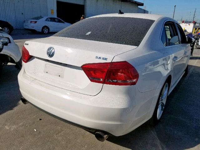 1VWBM7A3XCC083922 - 2012 VOLKSWAGEN PASSAT SE WHITE photo 4