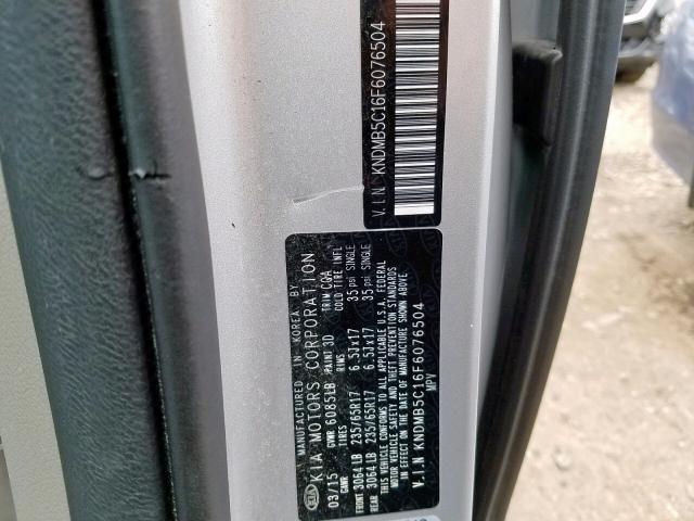 KNDMB5C16F6076504 - 2015 KIA SEDONA LX SILVER photo 10