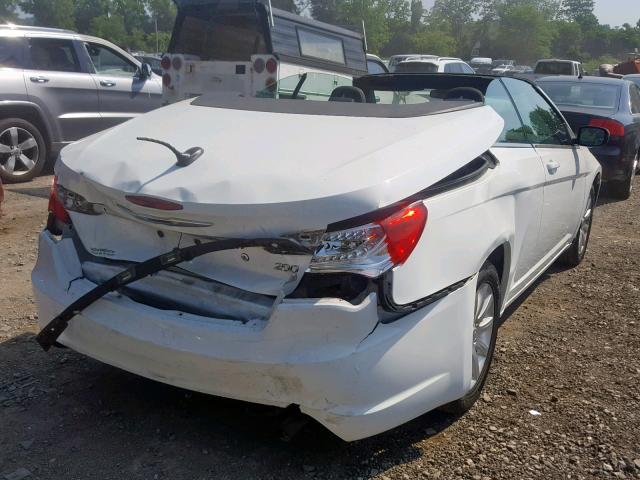 1C3BC2EB3BN547862 - 2011 CHRYSLER 200 TOURIN WHITE photo 4