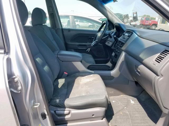 5FNYF18107B025125 - 2007 HONDA PILOT LX SILVER photo 5