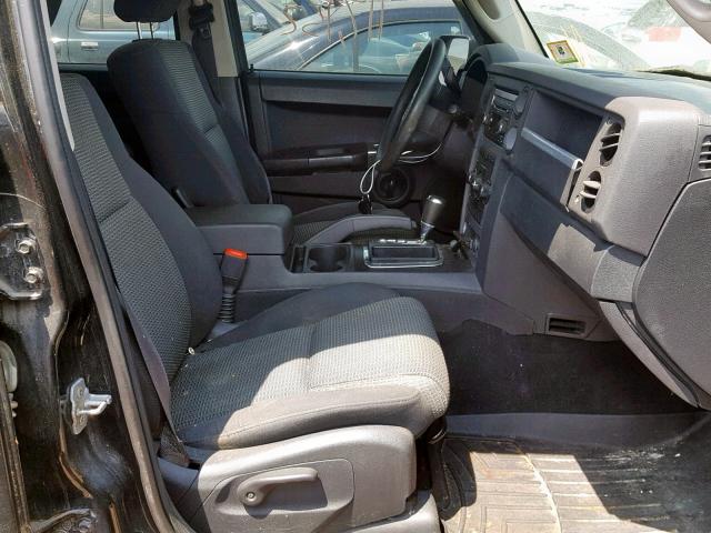 1J8HG48K48C164382 - 2008 JEEP COMMANDER BLACK photo 5