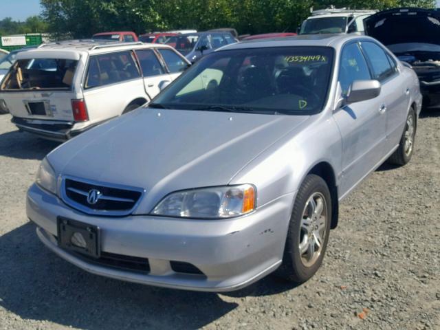 19UUA5666YA060850 - 2000 ACURA 3.2TL SILVER photo 2