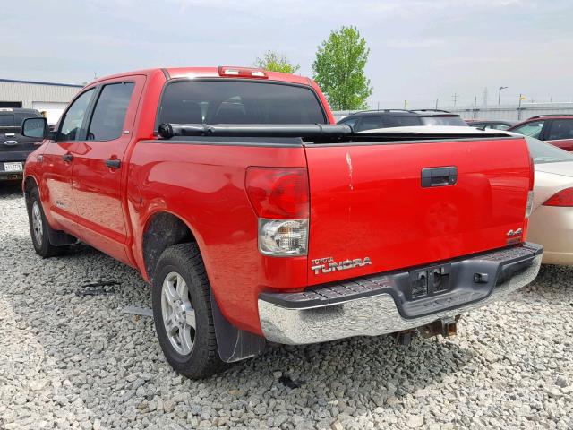 5TBDV54198S493472 - 2008 TOYOTA TUNDRA CRE RED photo 3