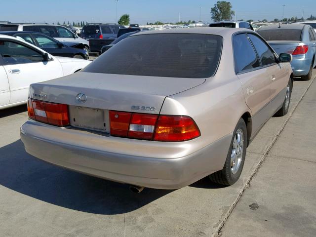 JT8BF28GXX5057936 - 1999 LEXUS ES 300 TAN photo 4