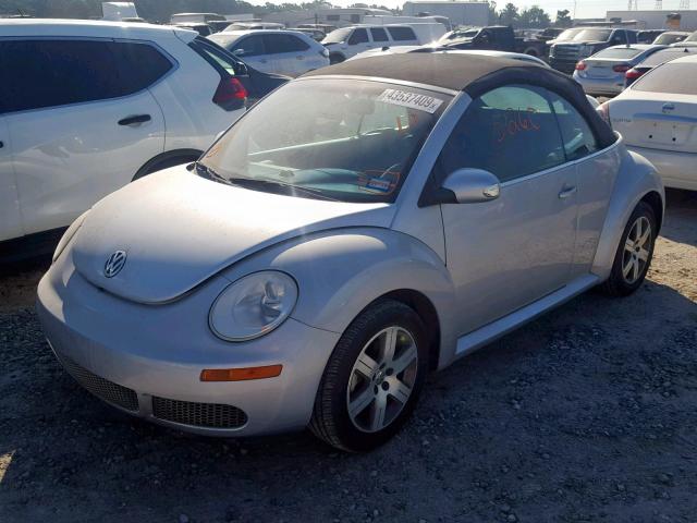 3VWRF31Y96M328998 - 2006 VOLKSWAGEN NEW BEETLE ნაცრისფერი ფოტო 2