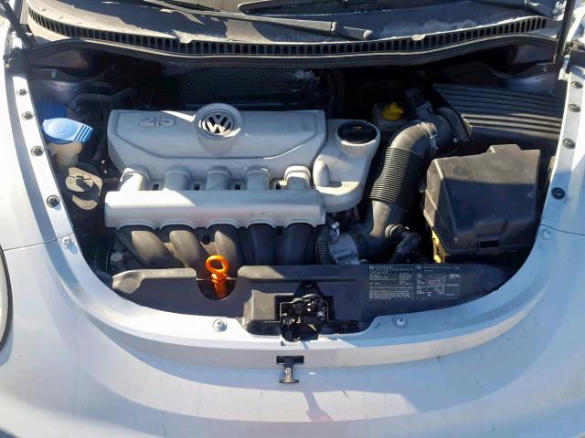 3VWRF31Y96M328998 - 2006 VOLKSWAGEN NEW BEETLE ნაცრისფერი ფოტო 7