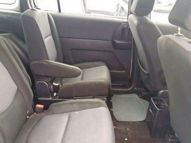 JM1CR29L660101371 - 2006 MAZDA 5 WHITE photo 6