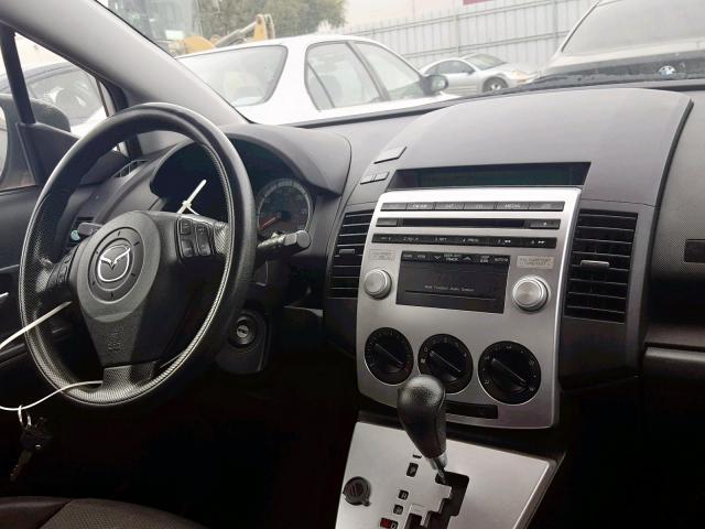 JM1CR29L660101371 - 2006 MAZDA 5 WHITE photo 9