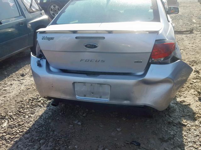 1FAHP3GN9BW105935 - 2011 FORD FOCUS SES SILVER photo 9