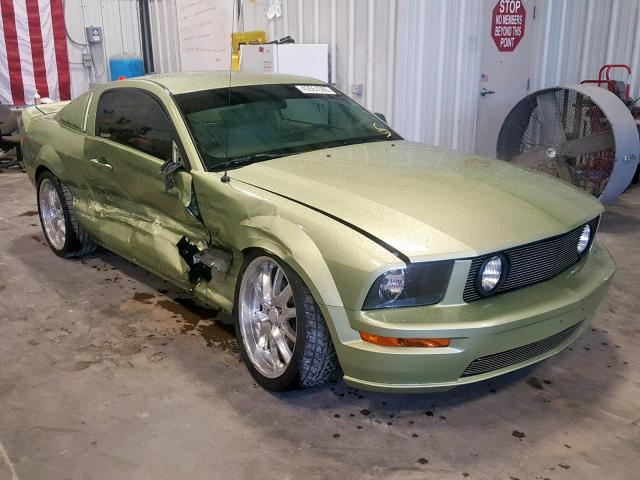 1ZVFT82H165145074 - 2006 FORD MUSTANG GT GREEN photo 1