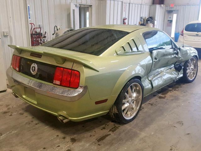 1ZVFT82H165145074 - 2006 FORD MUSTANG GT GREEN photo 4
