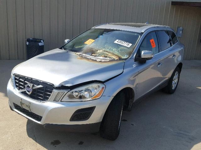 YV4952DL6C2295118 - 2012 VOLVO XC60 3.2 SILVER photo 2