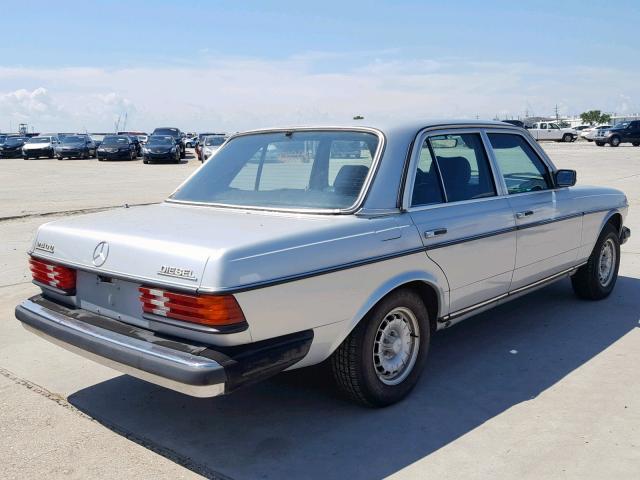 WDBAB23A0DB401362 - 1983 MERCEDES-BENZ 240 D SILVER photo 4