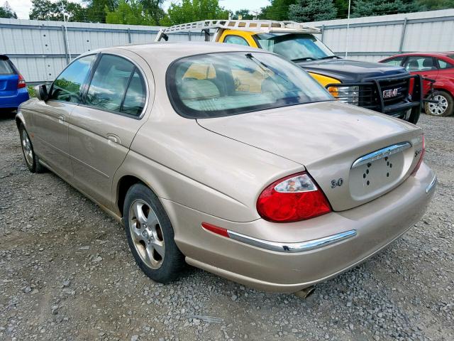 SAJDA01CXYFL37311 - 2000 JAGUAR S-TYPE GOLD photo 3