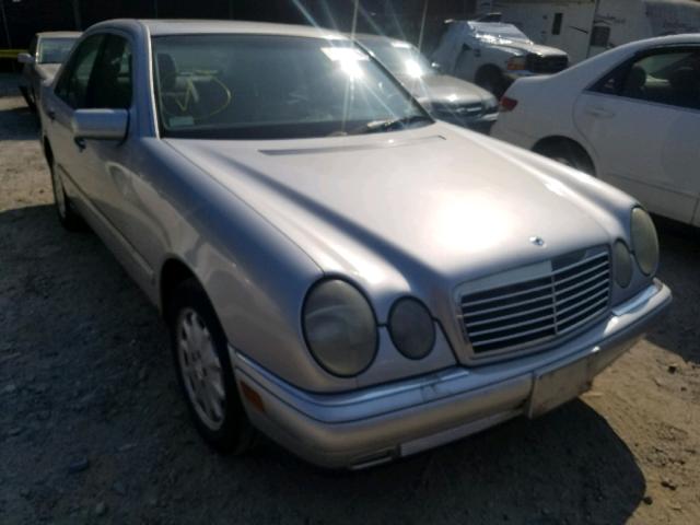 WDBJF82H1XX027518 - 1999 MERCEDES-BENZ E 320 4MAT GRAY photo 9