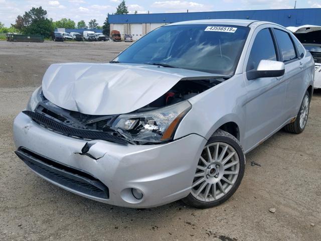 1FAHP3GN4AW256793 - 2010 FORD FOCUS SES SILVER photo 2