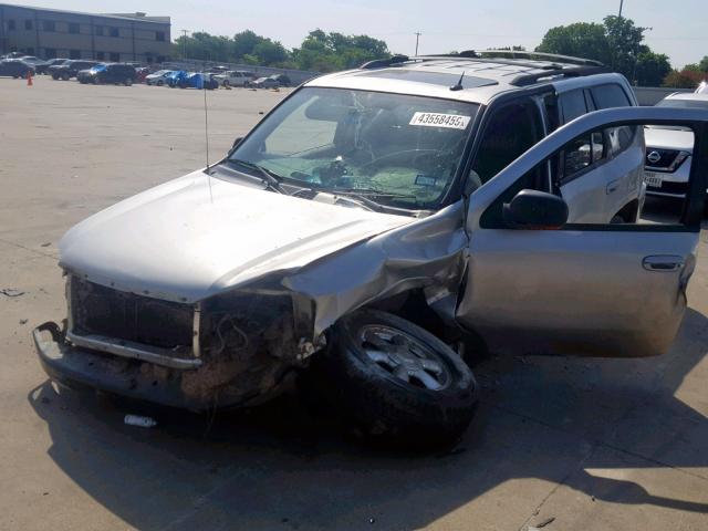 1GKDT13S442320139 - 2004 GMC ENVOY SILVER photo 2