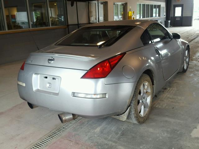 JN1AZ34E44T061988 - 2004 NISSAN 350Z COUPE SILVER photo 4