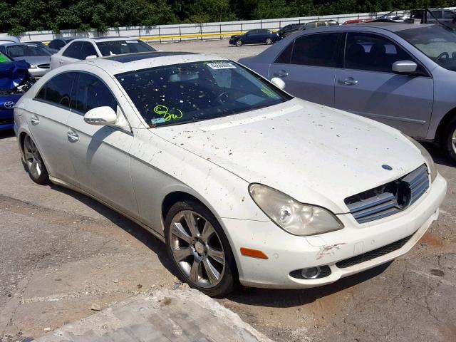 WDDDJ72X18A133802 - 2008 MERCEDES-BENZ CLS 550 WHITE photo 1