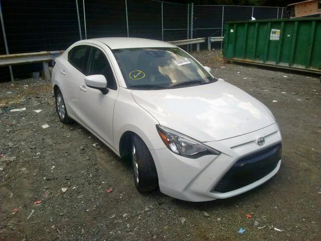 3MYDLBZVXGY136334 - 2016 TOYOTA SCION IA WHITE photo 1