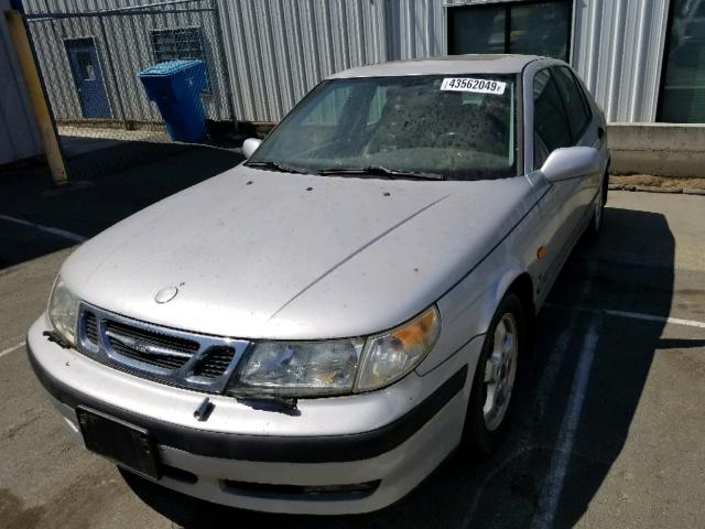 YS3EF48ZXY3003764 - 2000 SAAB 9-5 SE SILVER photo 2