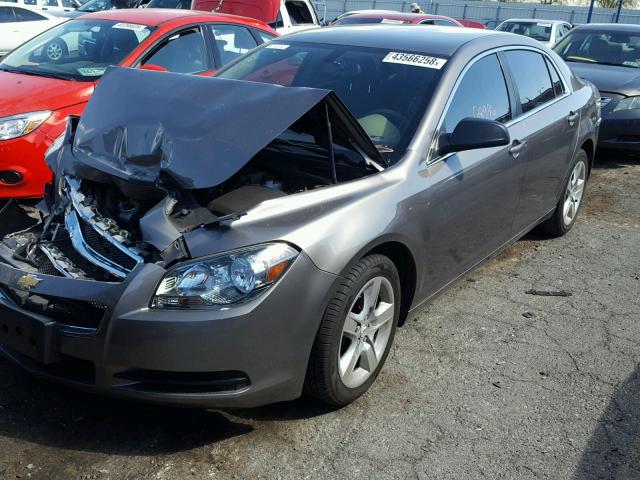 1G1ZB5E12BF350495 - 2011 CHEVROLET MALIBU LS ვერცხლისფერი ფოტო 2