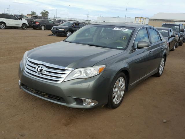 4T1BK3DB2BU438784 - 2011 TOYOTA AVALON BAS GREEN photo 2