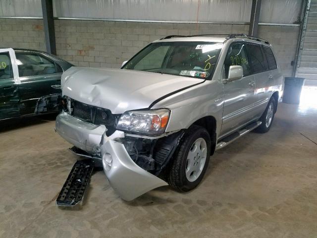 JTEEP21A950100668 - 2005 TOYOTA HIGHLANDER SILVER photo 2